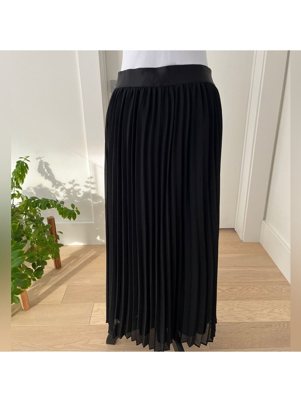 TWIK by Simons Pull On Pleated Lined Maxi Skirt Lightweight Flowy Voile Sheer - Picture 4 of 17